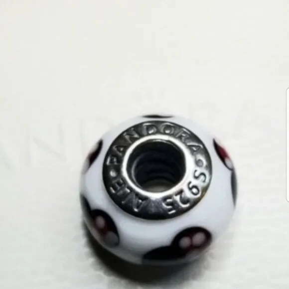 Retired Disney pandora Mureno glass bead charm. - Picture 4 of 7